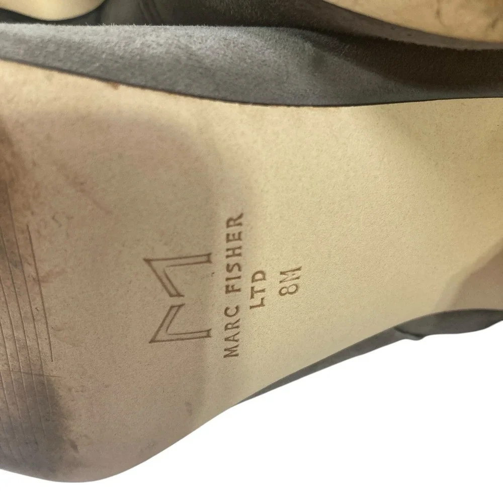 Marc Fisher Johnny Embroidered Boots 8 Gray‎ Suede Ankle Booties Floral Heel